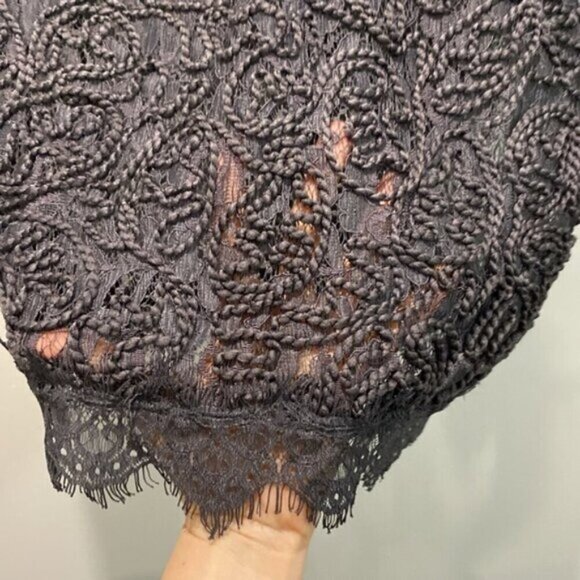 Zara Grey Lace Scalloped Top Size Medium - Picture 8 of 11